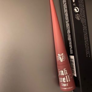 Kat Von D inkwell eyeliner Lolita